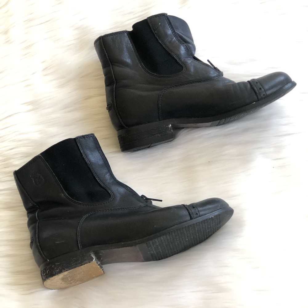 Kestar black leather zip boot